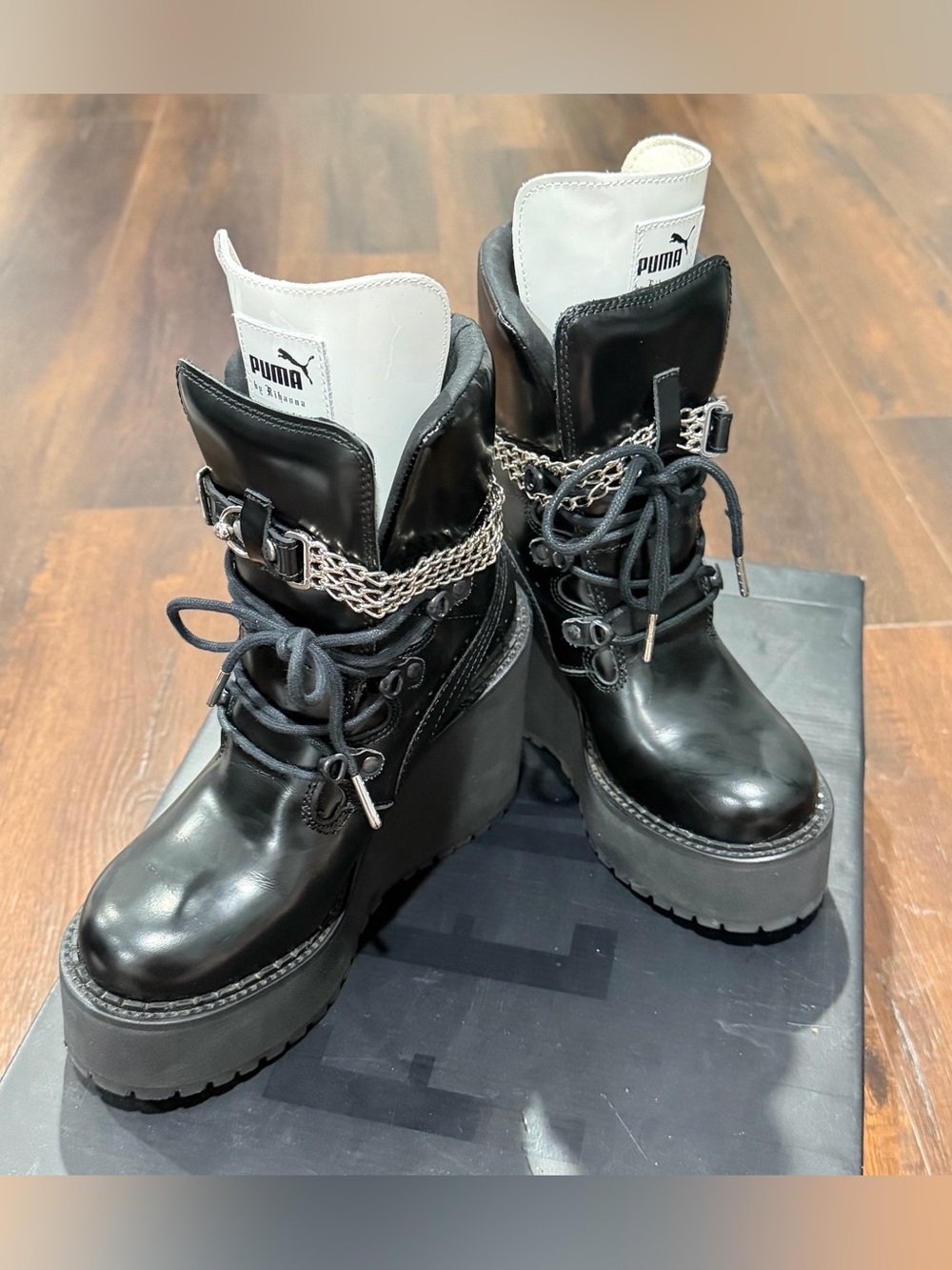 Women’s Size 5 Puma x Fenty by Rihanna Leather Wedge Chain Ankle platform Boots